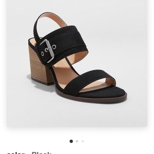 Buckle Ankle strap sandal